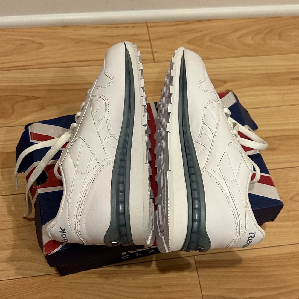 Reebok Classic Leather White Retro Sneakers Women Size 7.5 New With Box - Picture 4 of 7